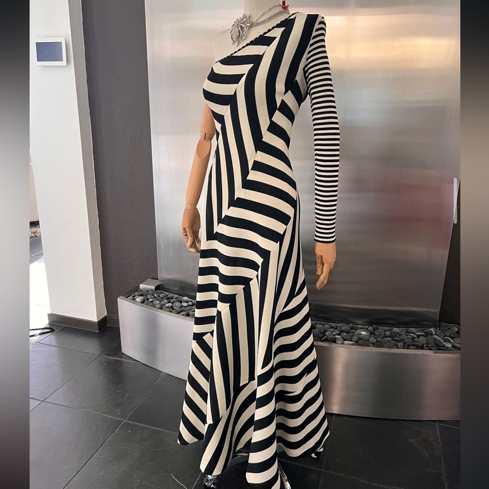 Gorgeous Vintage Dresss